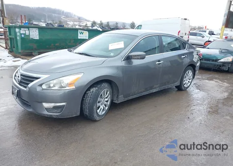 2015 Nissan Altima 2.5 S из США, поврежденный, VIN 1N4AL3AP8FC204986